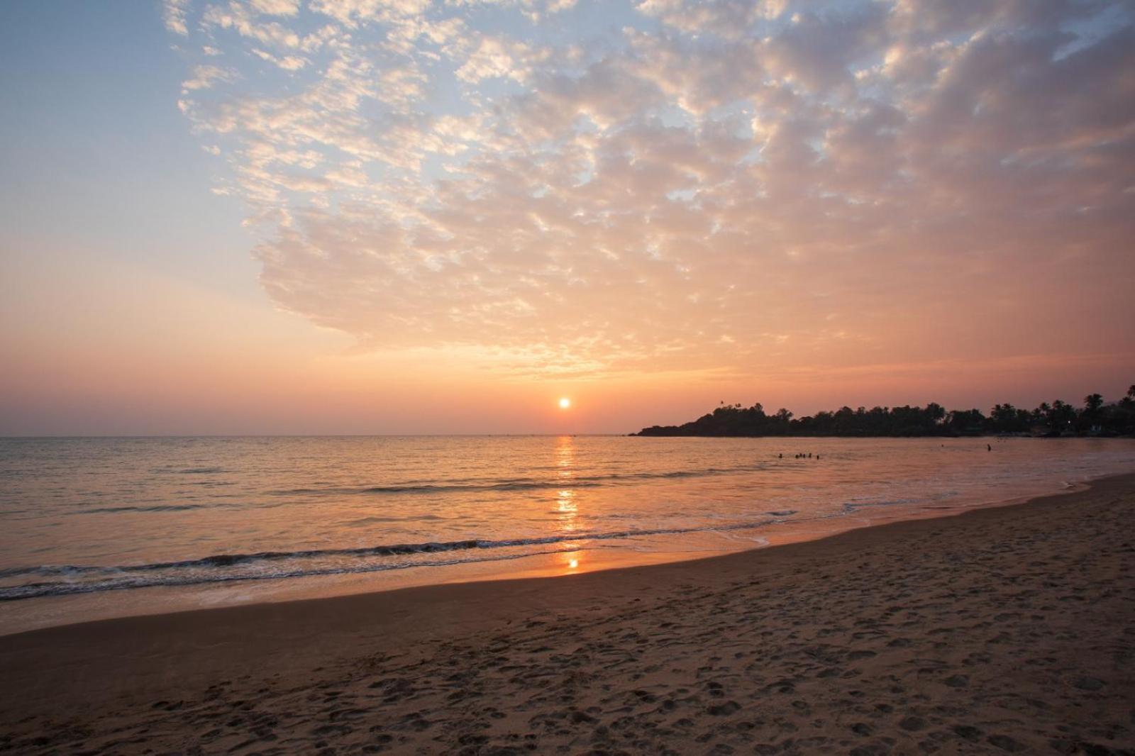 普特南奥姆珊迪豪华帐篷 Patnem Beach 外观 照片